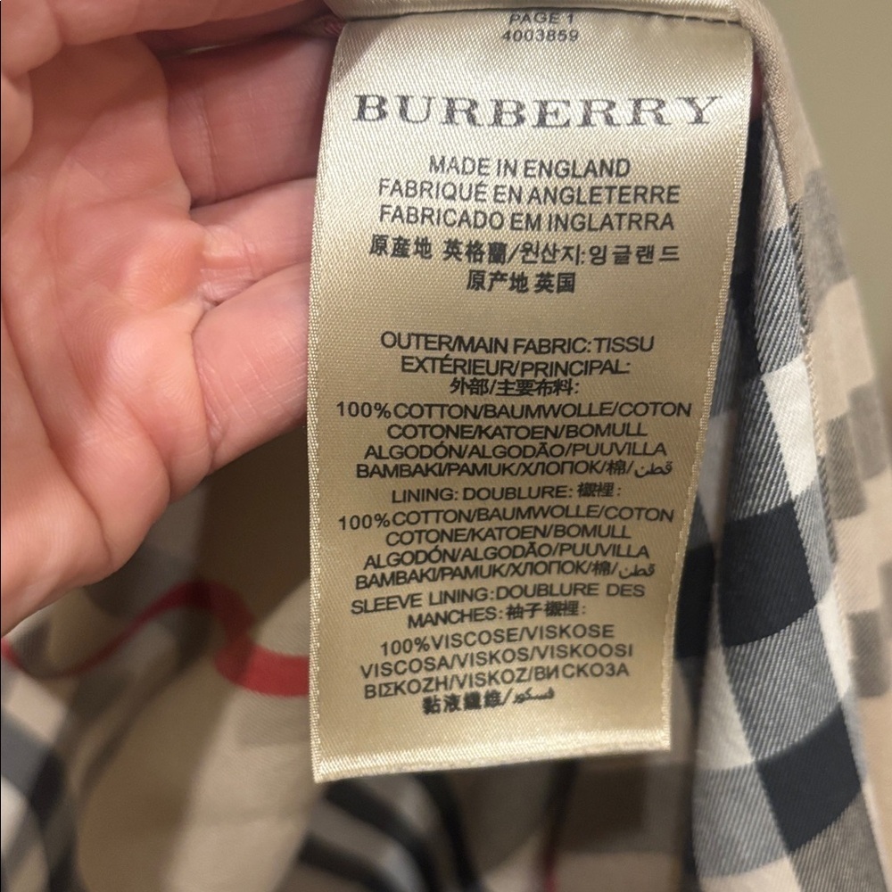 Burberry Mens Beige Trench Coat with Black Accents - Picture 13 of 14